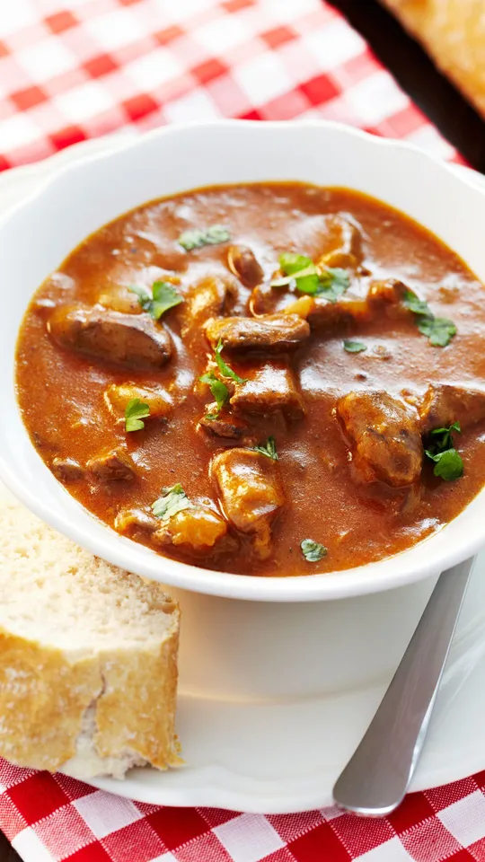Piatto di gulash ungherese